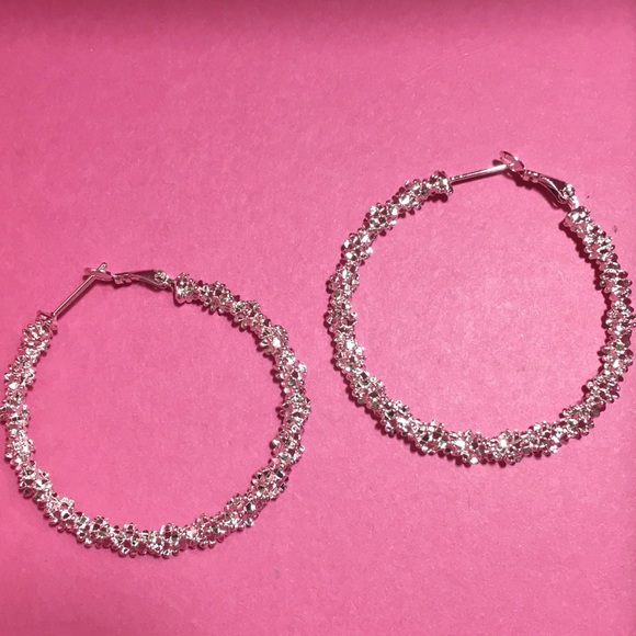 Silver Earrings with mini stars intertwined - Picture 2 of 2